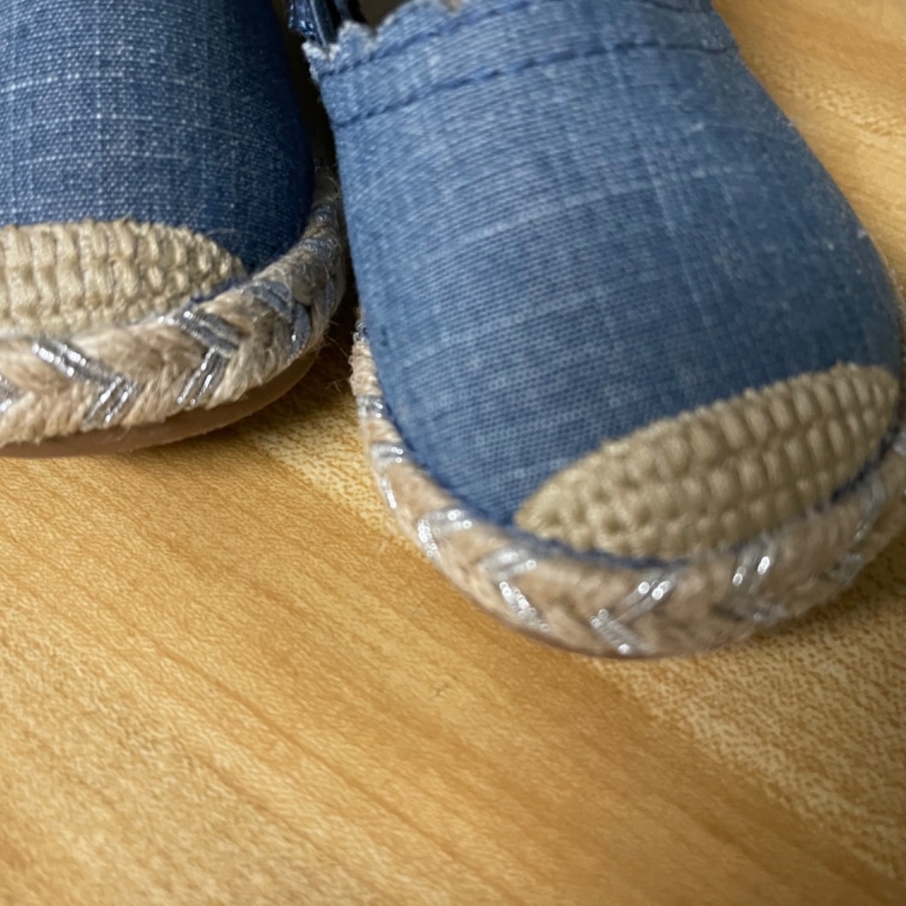 Baby GAP Espadrille Slip-On Shoes Toddler Size 6 - Picture 3 of 9